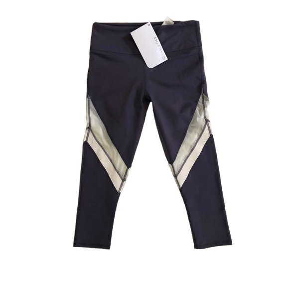 Fabletics Women's 'Purple Brogan Mesh' Capri Leggings CS1721562